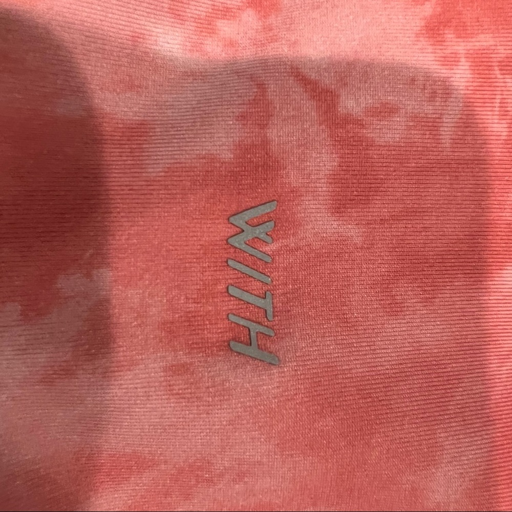 Peloton Legging WITH Heatwave High Rise Capri - Picture 5 of 5